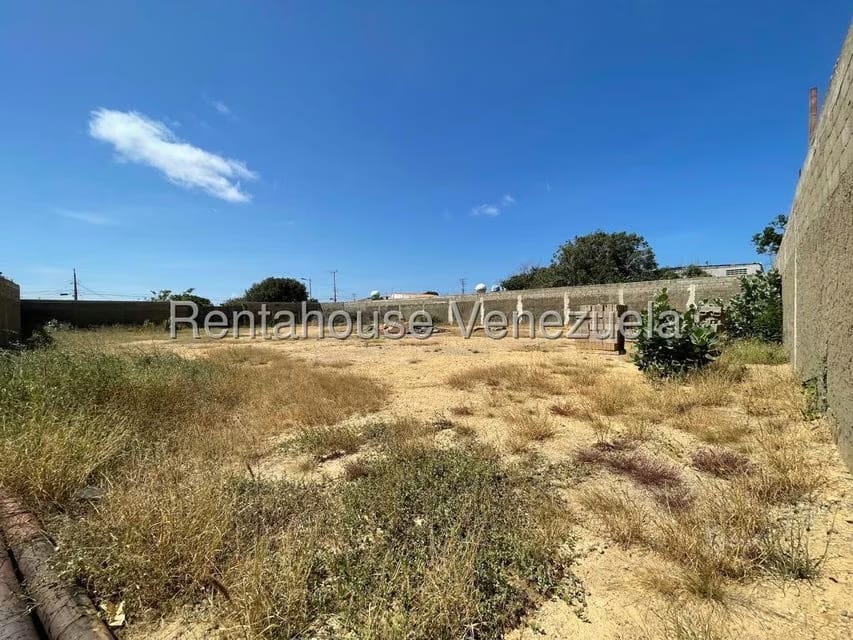 Terreno (Comercial) en Venta en Nuevo Pueblo, Falcon
