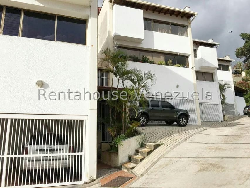 Casa (Duplex) en Alquiler en La Tahona, Distrito Metropolitano