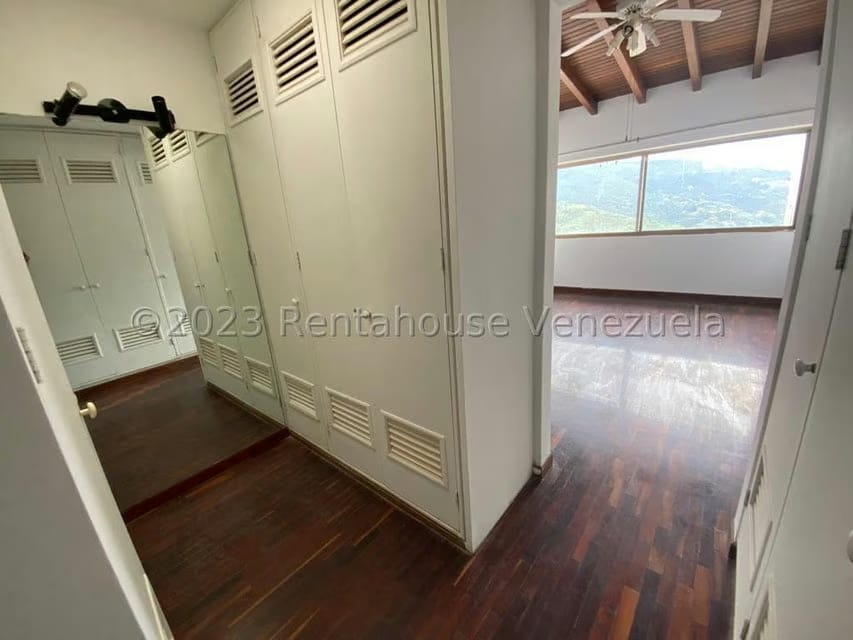 Casa (Duplex) en Alquiler en La Tahona, Distrito Metropolitano - 14