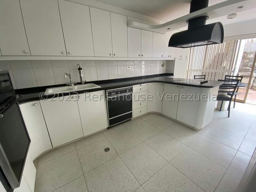 Casa (Duplex) en Alquiler en La Tahona, Distrito Metropolitano - 7