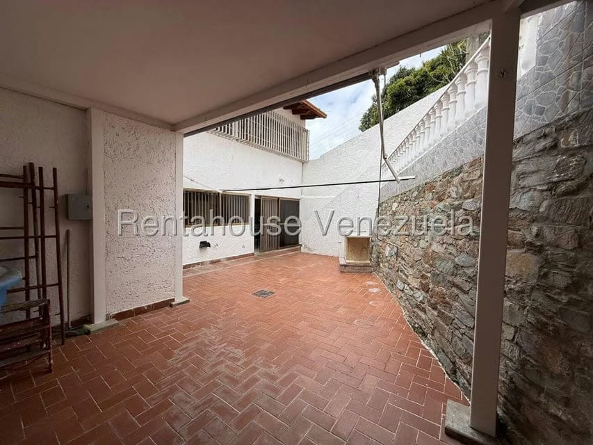 Casa (Duplex) en Alquiler en La Tahona, Distrito Metropolitano - 9