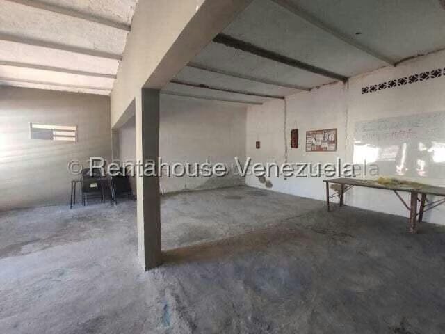 Casa (1 Nivel) en Venta en Zona Oeste, Lara - 12