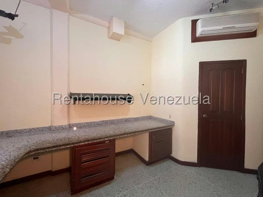 Comercial (Local Comercial) en Alquiler en Centro, Lara - 11