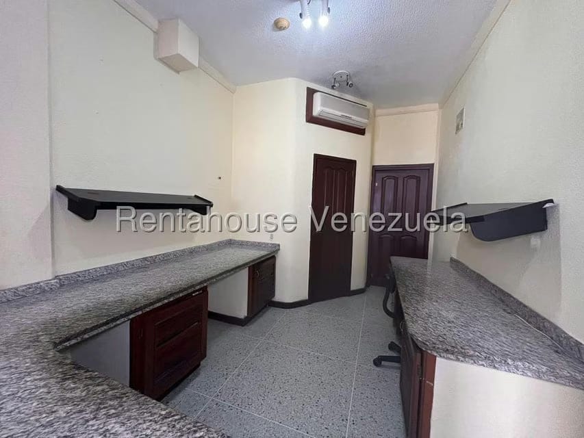 Comercial (Local Comercial) en Alquiler en Centro, Lara - 10