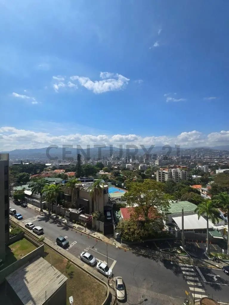 En Venta Apartamento en Altamira Norte | Frente al Colegio Britanico - 7