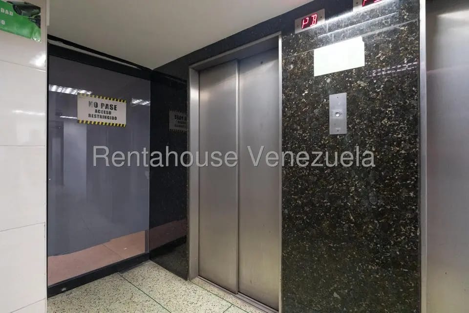 Comercial (Edificio) en Venta en Bello Monte, Distrito Metropolitano - 16