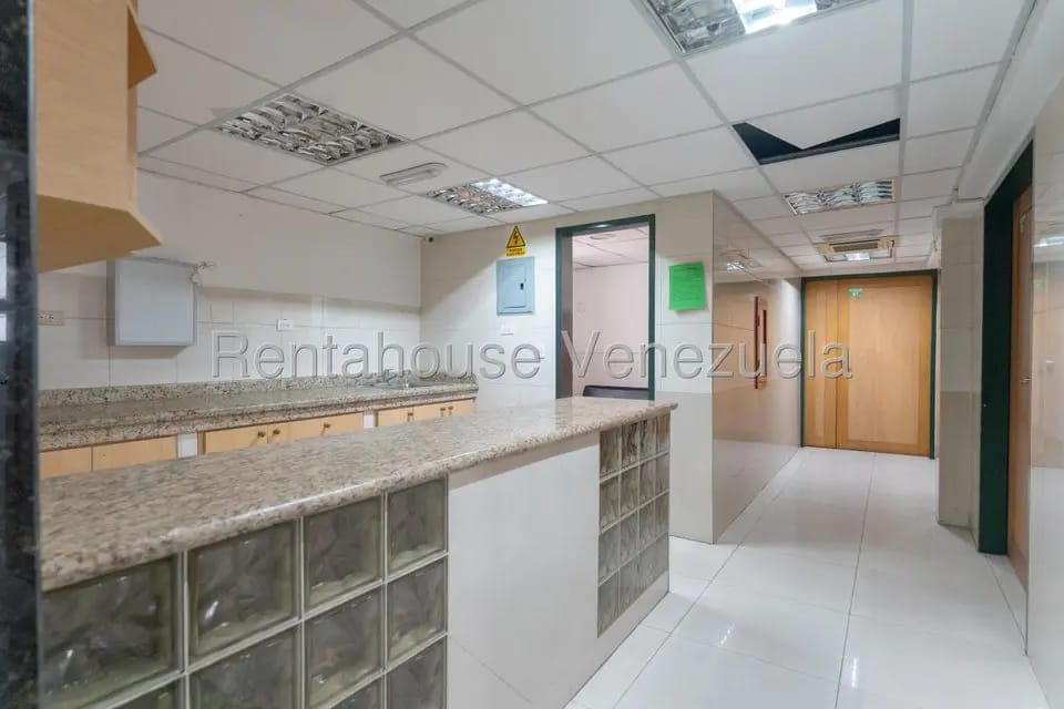 Comercial (Edificio) en Venta en Bello Monte, Distrito Metropolitano - 38