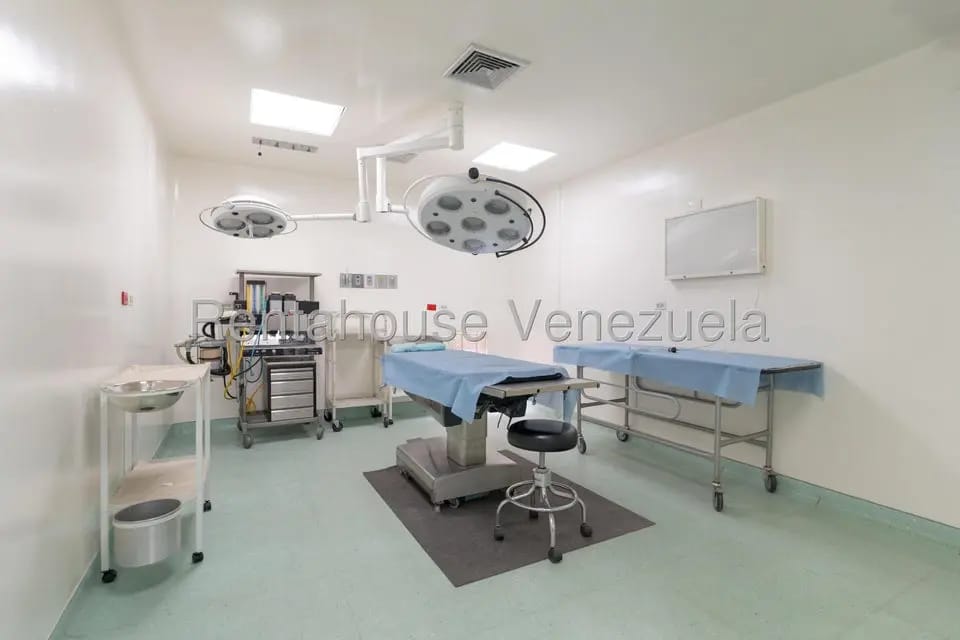 Comercial (Edificio) en Venta en Bello Monte, Distrito Metropolitano - 55