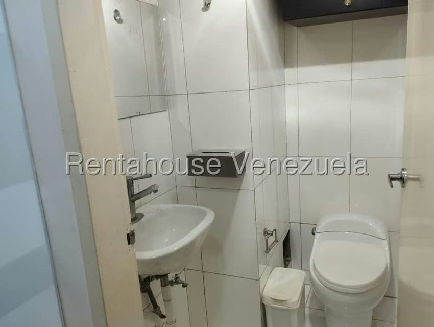 Comercial (Oficina) en Alquiler en Las Mercedes, Distrito Metropolitano - 12