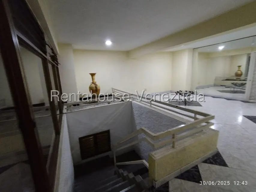 Apartamento (1 Nivel) en Venta en El Paraiso, Distrito Metropolitano - 14