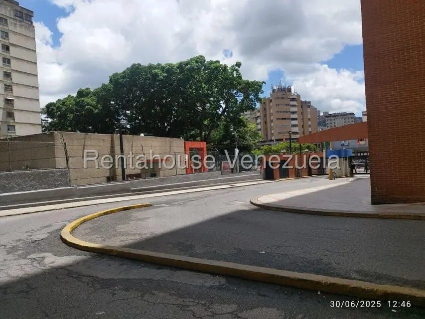 Apartamento (1 Nivel) en Venta en El Paraiso, Distrito Metropolitano - 3