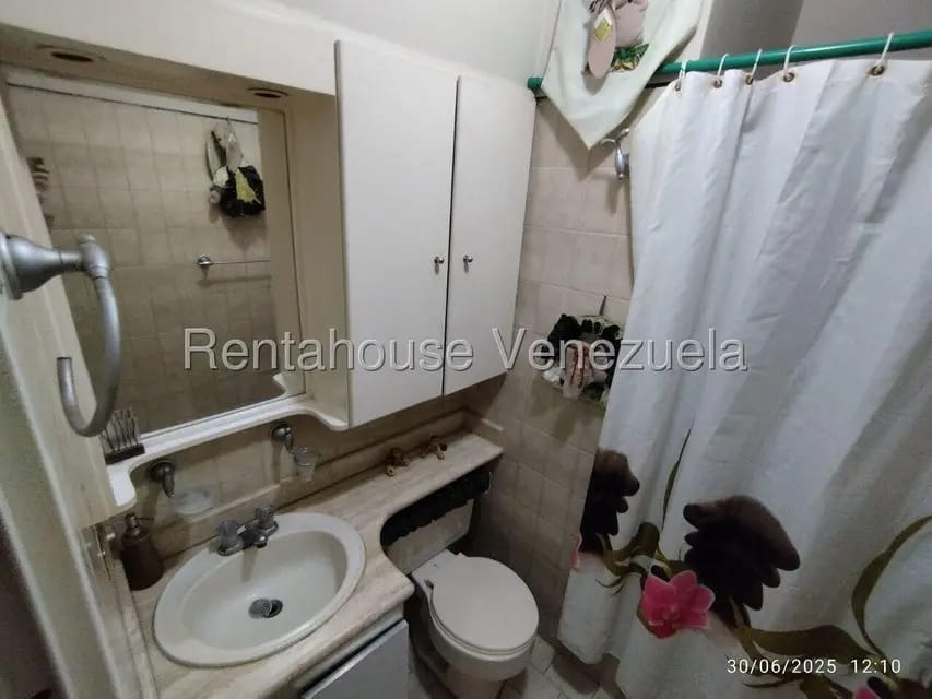 Apartamento (1 Nivel) en Venta en El Paraiso, Distrito Metropolitano - 35