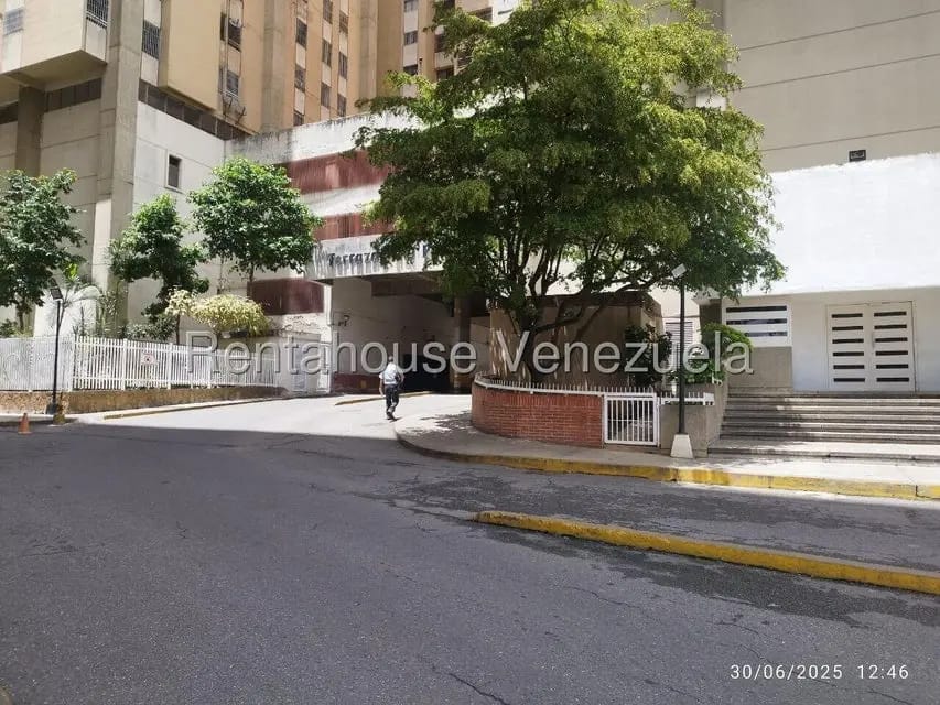 Apartamento (1 Nivel) en Venta en El Paraiso, Distrito Metropolitano - 5