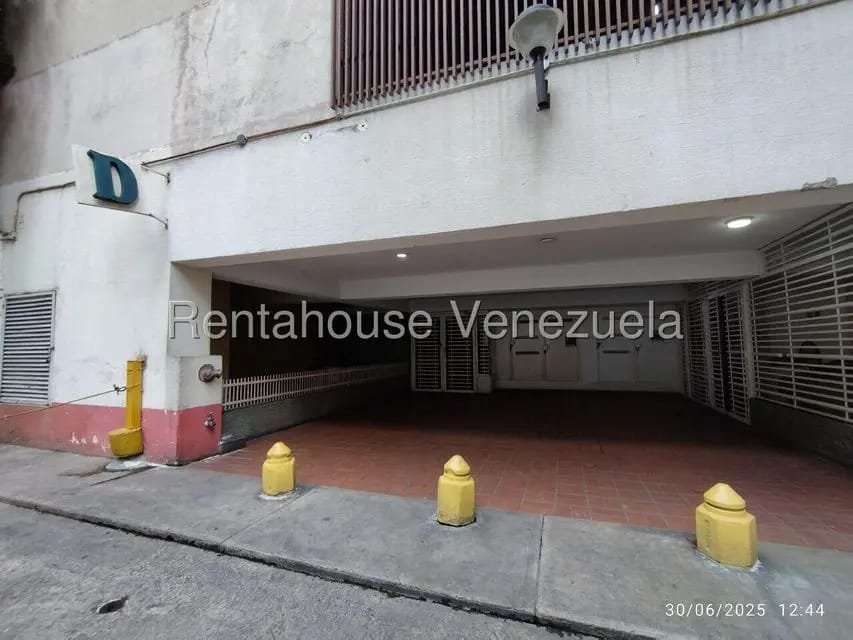 Apartamento (1 Nivel) en Venta en El Paraiso, Distrito Metropolitano - 8