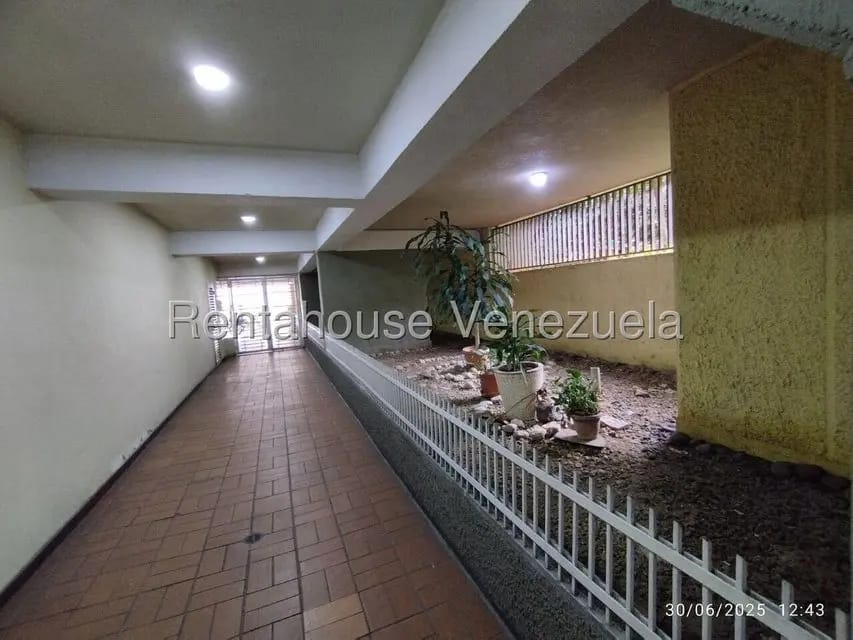 Apartamento (1 Nivel) en Venta en El Paraiso, Distrito Metropolitano - 10
