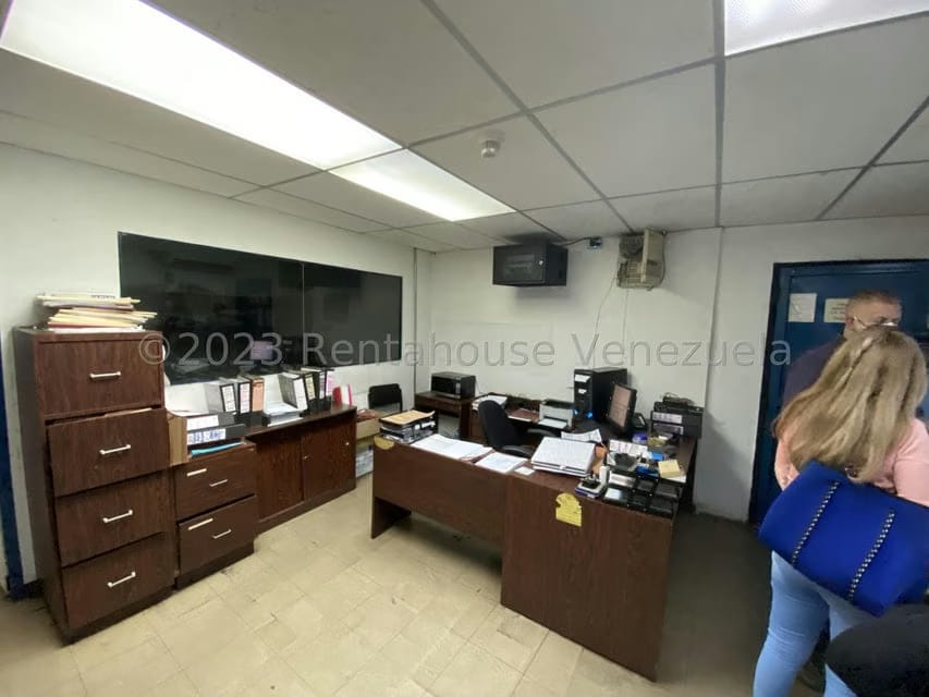 Comercial (Galpon - Deposito) en Venta en La Candelaria, Distrito Metropolitano - 19