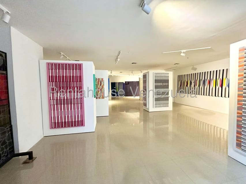 Comercial (Local Comercial) en Alquiler en El Rosal, Distrito Metropolitano - 4