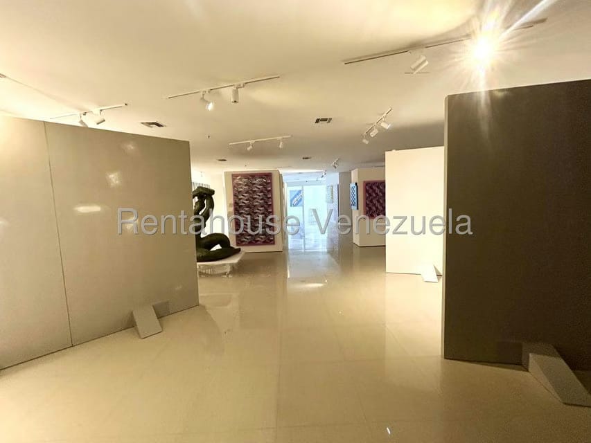 Comercial (Local Comercial) en Alquiler en El Rosal, Distrito Metropolitano - 5