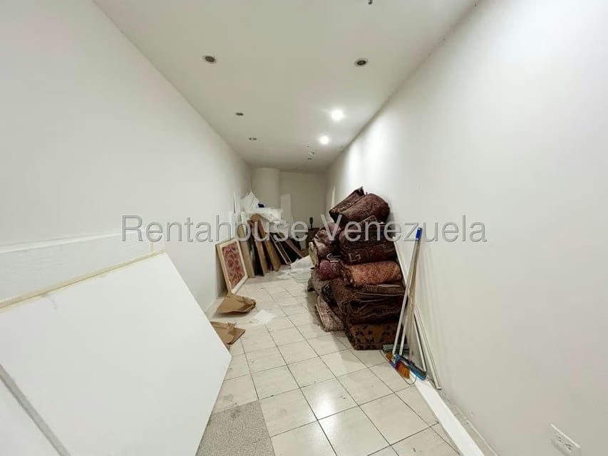 Comercial (Local Comercial) en Alquiler en El Rosal, Distrito Metropolitano - 8