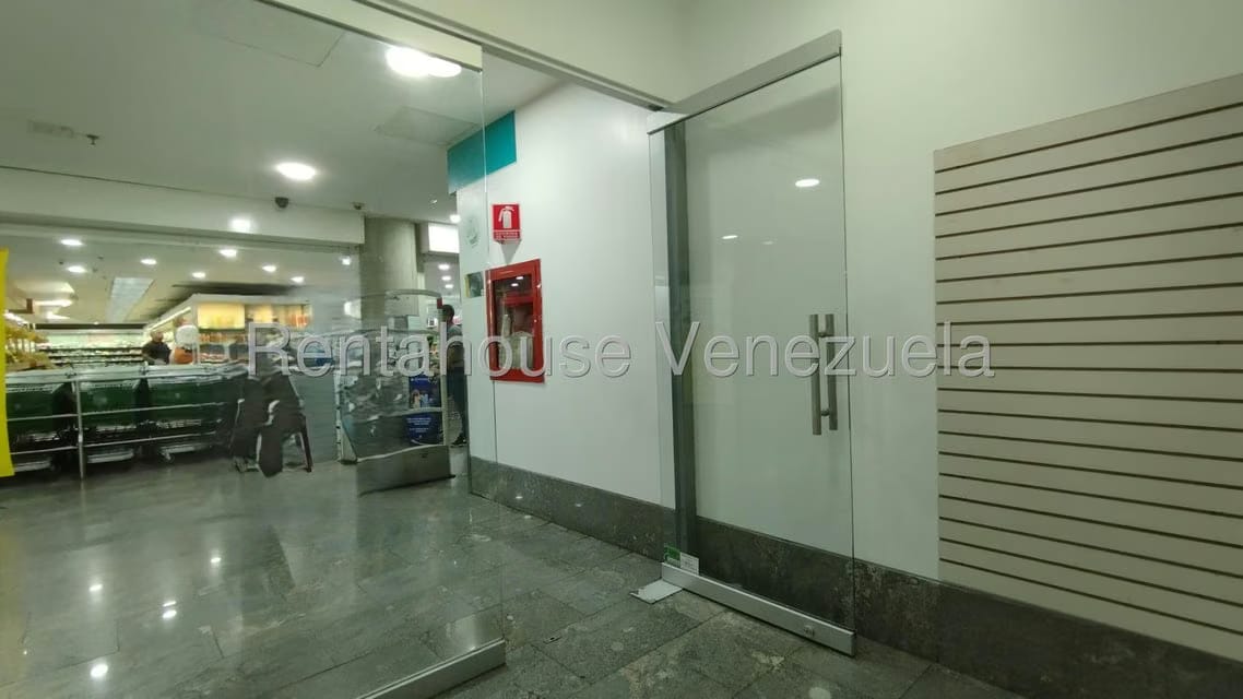 Comercial (Local Comercial) en Alquiler en Colinas de Valle Arriba, Distrito Metropolitano - 8