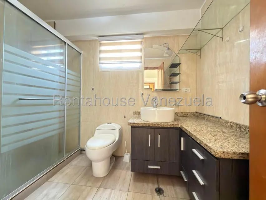 Apartamento (1 Nivel) en Alquiler en El Bosque, Aragua - 14