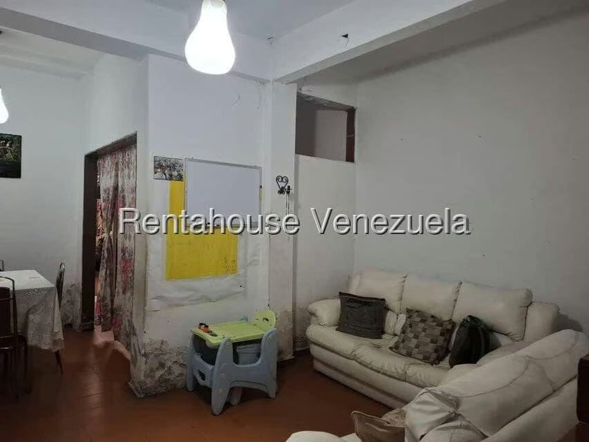 Casa (Multipes Niveles) en Venta en La Pastora, Distrito Metropolitano - 3