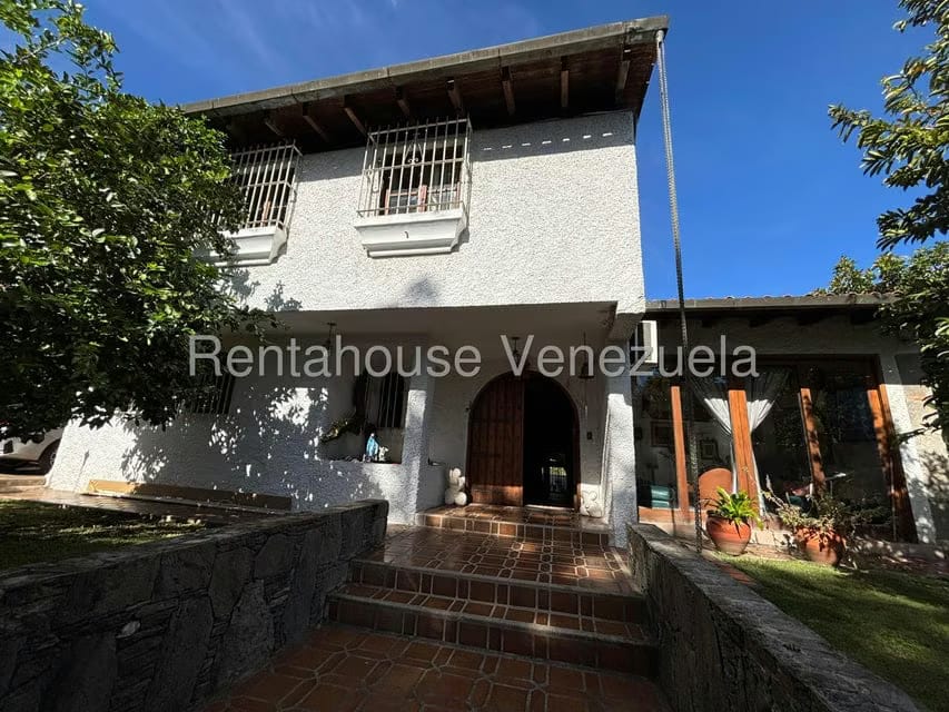 Casa (Multipes Niveles) en Venta en La Lagunita Country Club, Distrito Metropolitano - 2