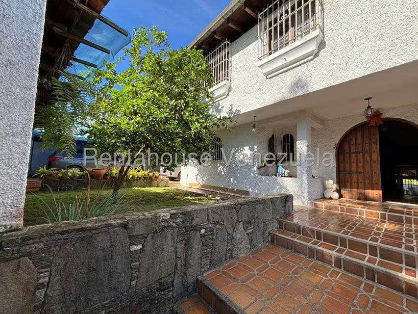 Casa (Multipes Niveles) en Venta en La Lagunita Country Club, Distrito Metropolitano - 3