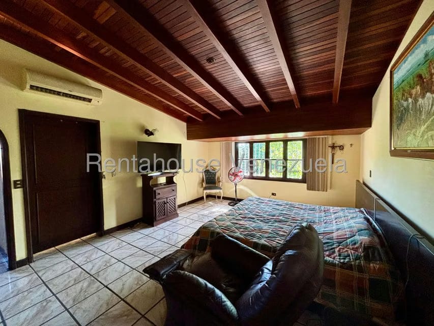 Casa (Multipes Niveles) en Venta en La Lagunita Country Club, Distrito Metropolitano - 21