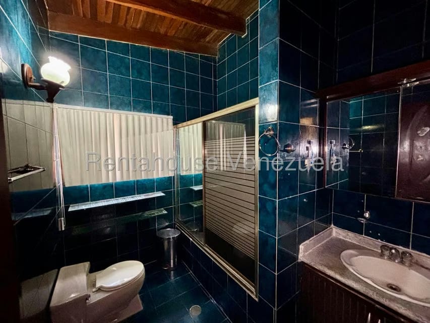 Casa (Multipes Niveles) en Venta en La Lagunita Country Club, Distrito Metropolitano - 24