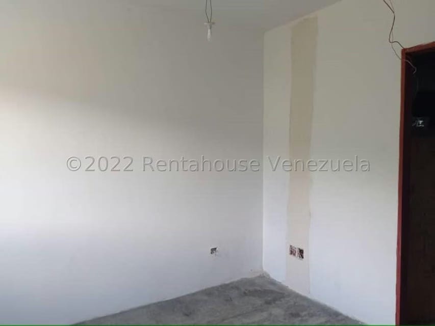 Casa (1 Nivel) en Venta en Pan de Azucar, Miranda - 22
