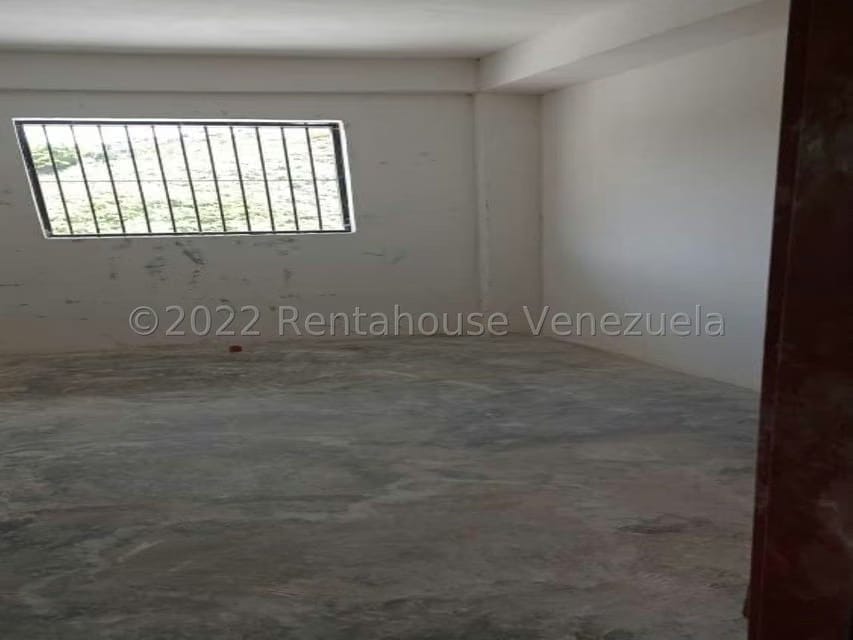 Casa (1 Nivel) en Venta en Pan de Azucar, Miranda - 23