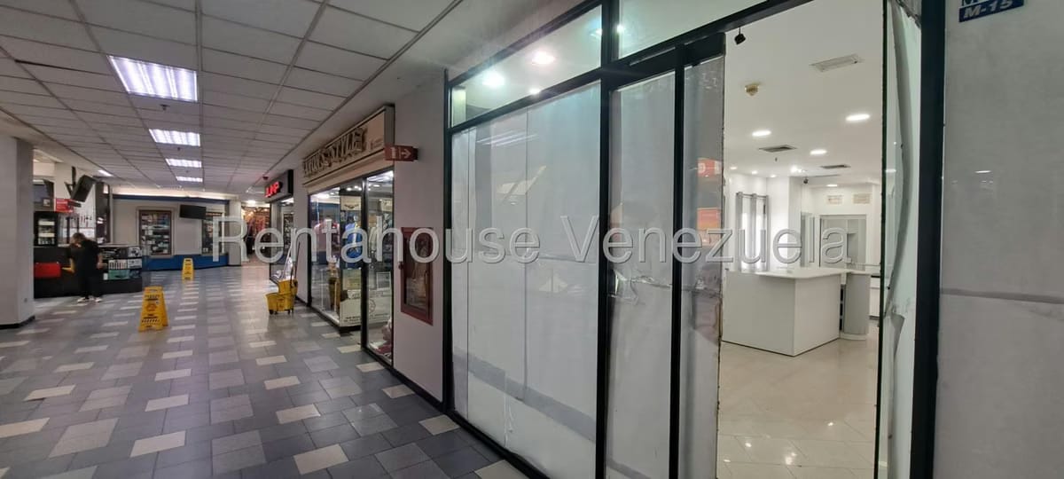 Comercial (Local Comercial) en Venta en Parroquia Catedral, Distrito Metropolitano - 13
