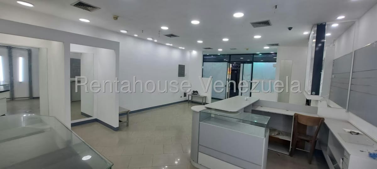 Comercial (Local Comercial) en Venta en Parroquia Catedral, Distrito Metropolitano - 5