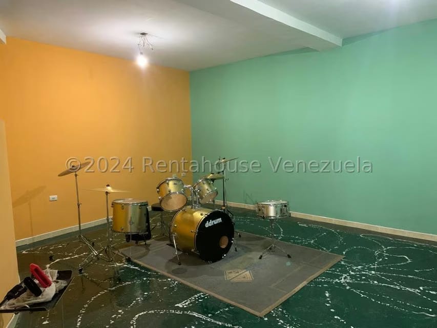 Casa (Multipes Niveles) en Venta en Pan de Azucar, Miranda - 34