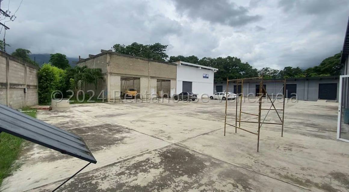 Comercial (Galpon - Deposito) en Venta en Barbula, Carabobo - 19
