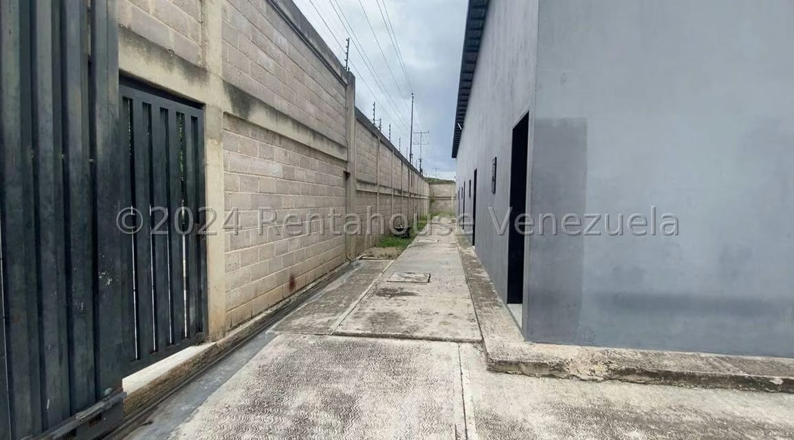 Comercial (Galpon - Deposito) en Venta en Barbula, Carabobo - 22
