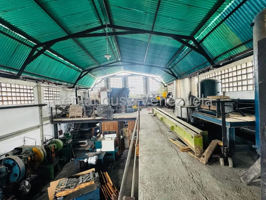 Comercial (Galpon - Deposito) en Venta en Centro, Lara - 11