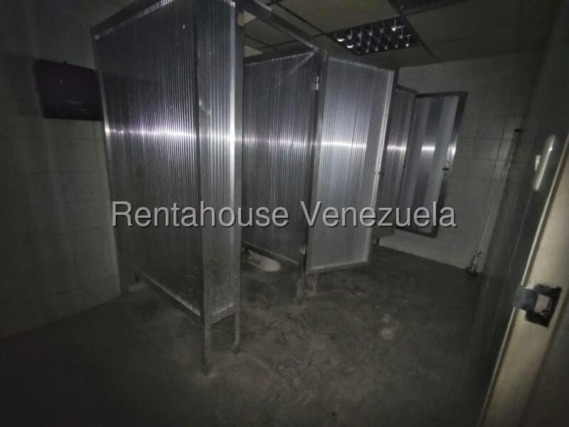 Comercial (Local Comercial) en Venta en Barbula, Carabobo - 12
