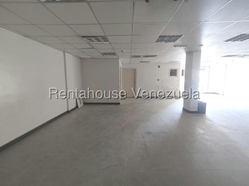 Comercial (Local Comercial) en Venta en Barbula, Carabobo - 7