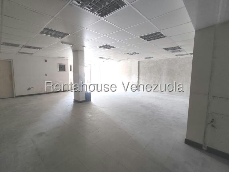 Comercial (Local Comercial) en Venta en Barbula, Carabobo - 8