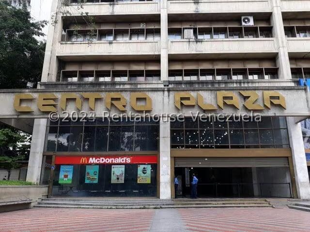 Comercial (Local Comercial) en Venta en Los Palos Grandes, Distrito Metropolitano - 11