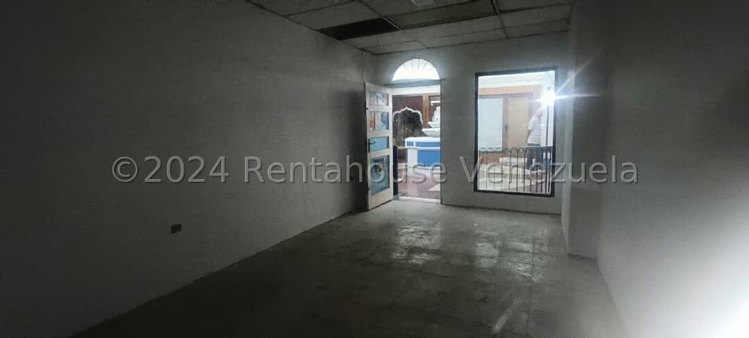 Comercial (Local Comercial) en Venta en Los Palos Grandes, Distrito Metropolitano - 6