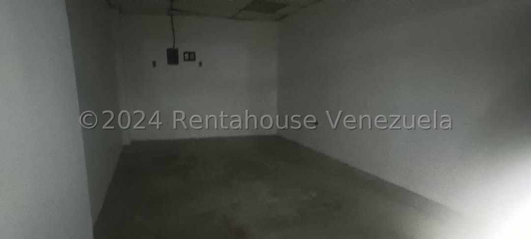 Comercial (Local Comercial) en Venta en Los Palos Grandes, Distrito Metropolitano - 8