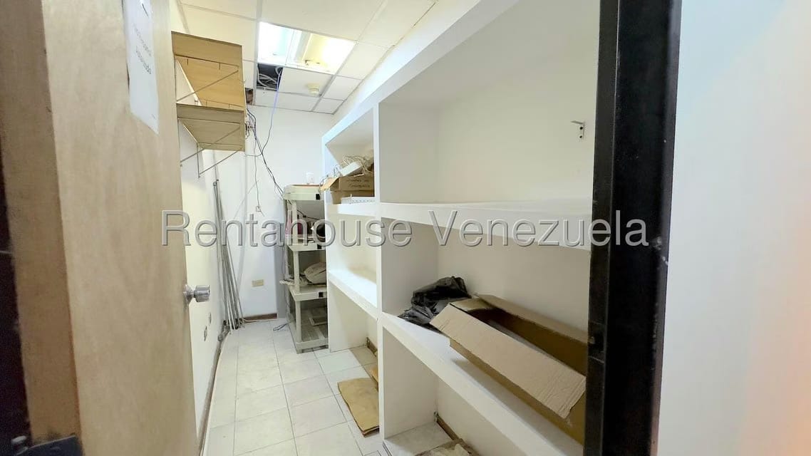 Comercial (Oficina) en Alquiler en Sabana Grande, Distrito Metropolitano - 25