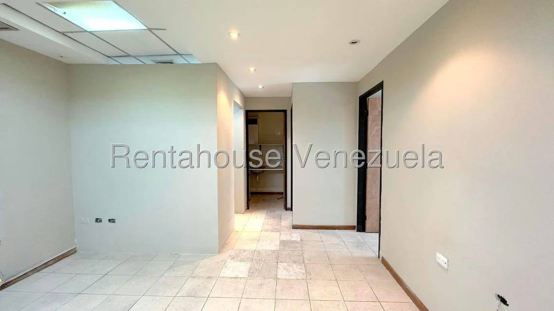 Comercial (Oficina) en Alquiler en Sabana Grande, Distrito Metropolitano - 8
