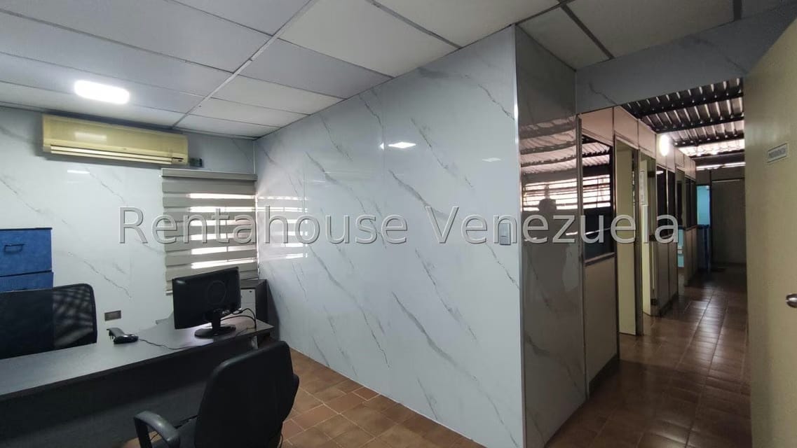 Comercial (Galpon - Deposito) en Venta en Zona Industrial 2, Lara - 19