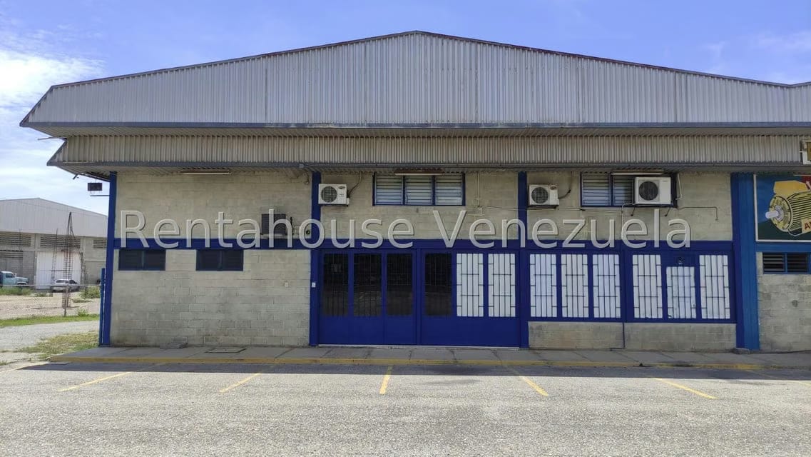 Comercial (Galpon - Deposito) en Venta en Zona Industrial 2, Lara - 30
