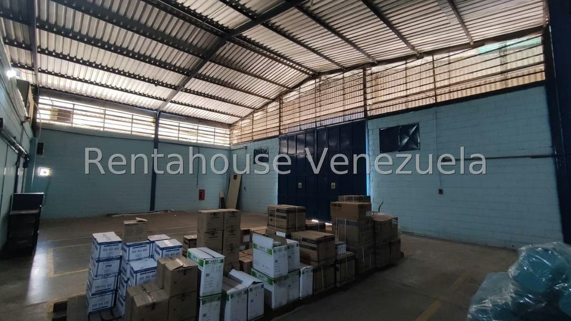 Comercial (Galpon - Deposito) en Venta en Zona Industrial 2, Lara - 45