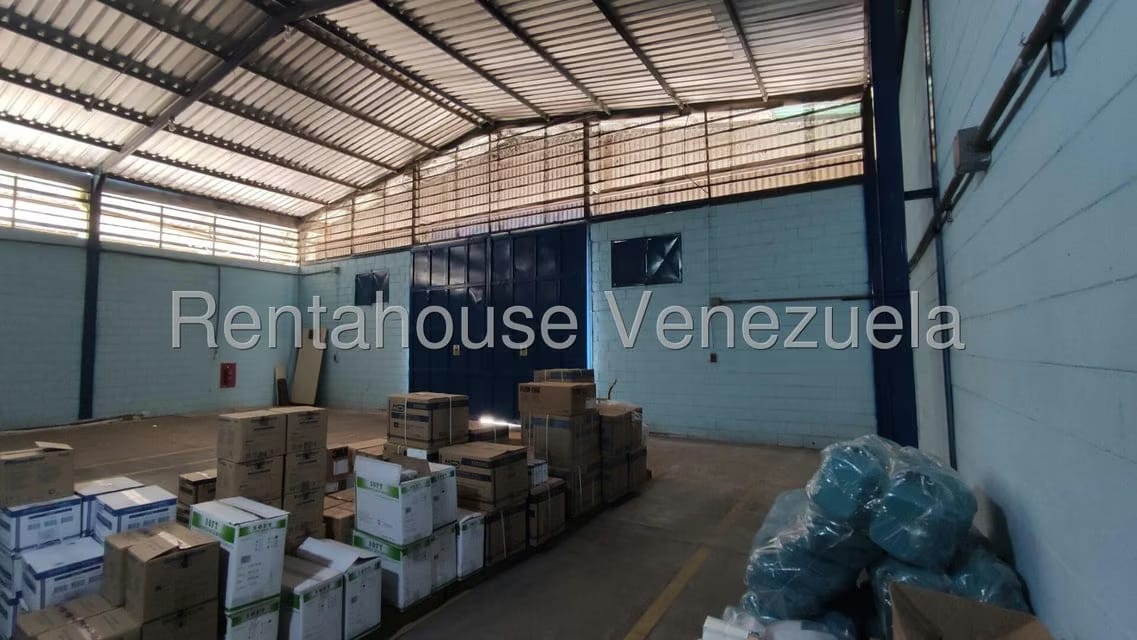 Comercial (Galpon - Deposito) en Venta en Zona Industrial 2, Lara - 46